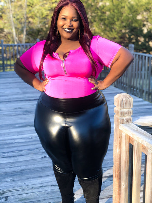 Plus Size Fuchsia Front Zipper Short Sleeves Bodysuit