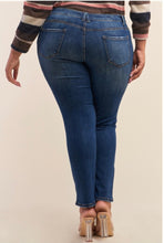 Load image into Gallery viewer, Plus Size Blue Jeans
